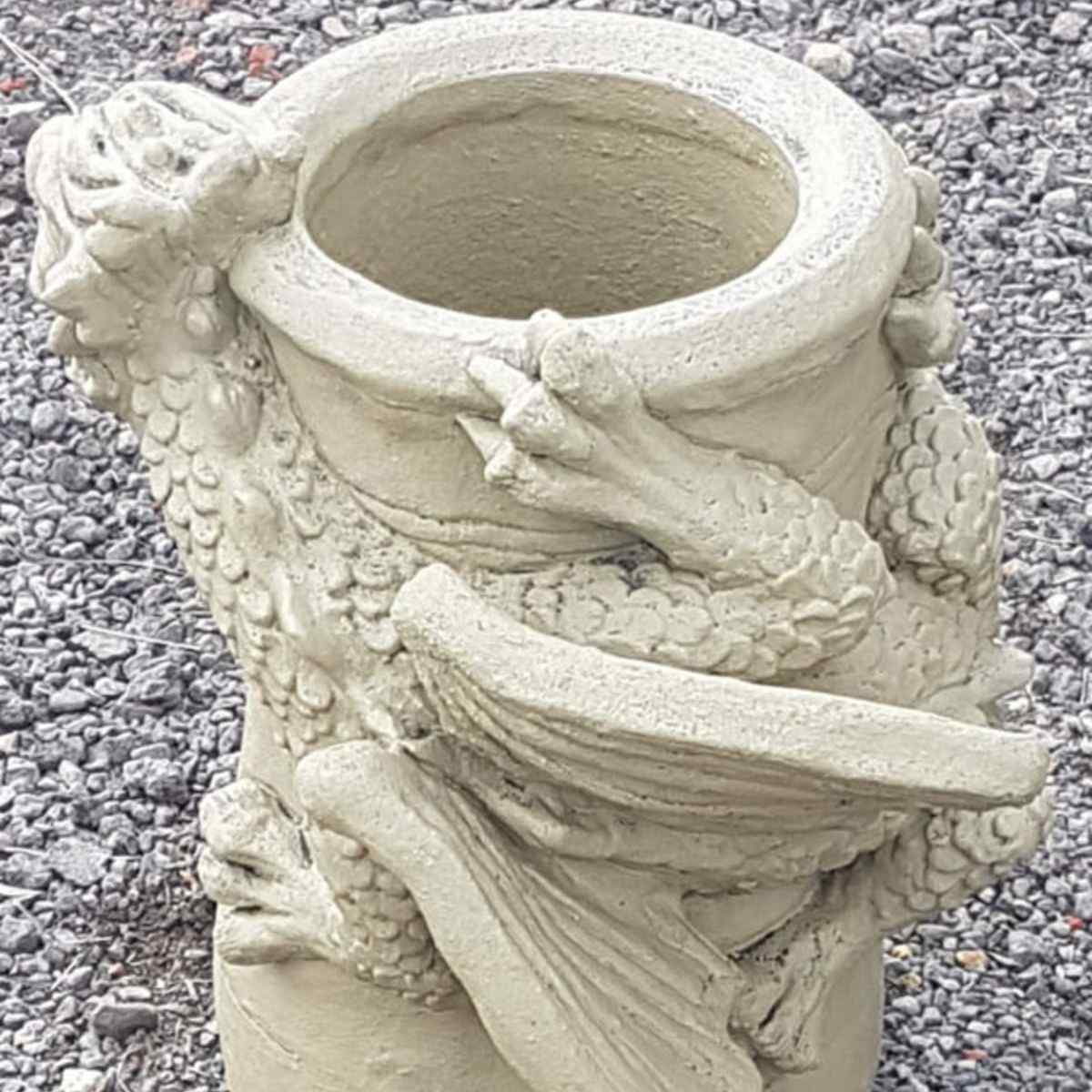 Screech bathstone dragon chimney pot 2